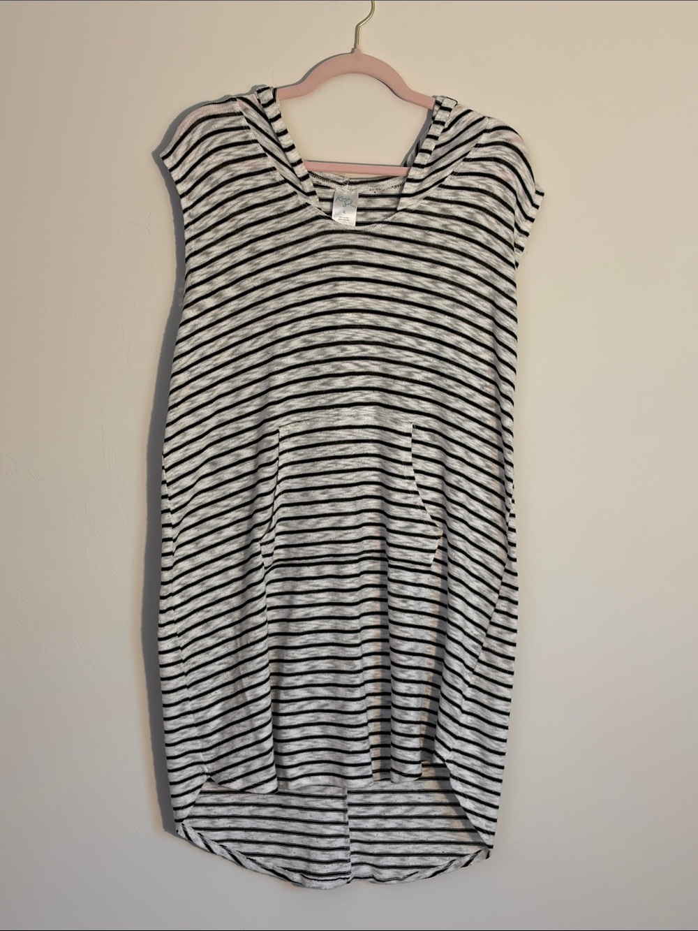 Kona Sol‎ Hooded Striped Swim Coverup in Black and White